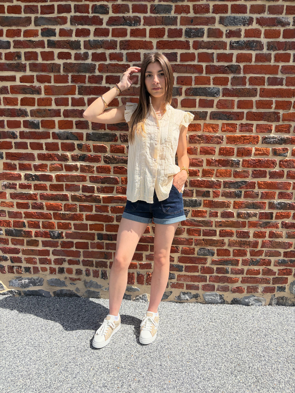 Blouse unie sans manches
