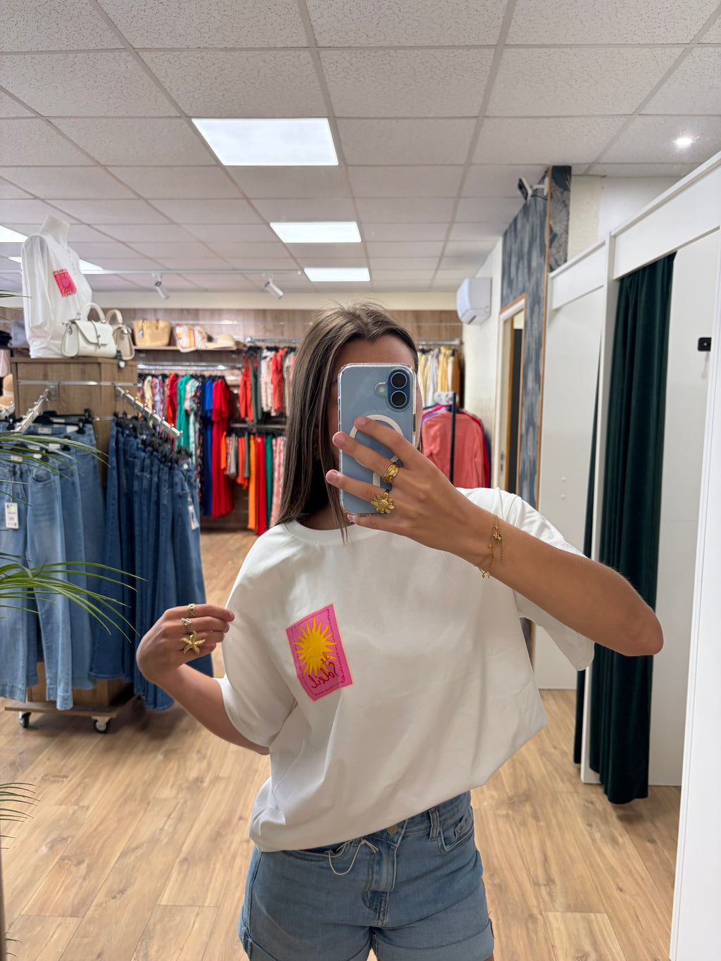 Tee shirt