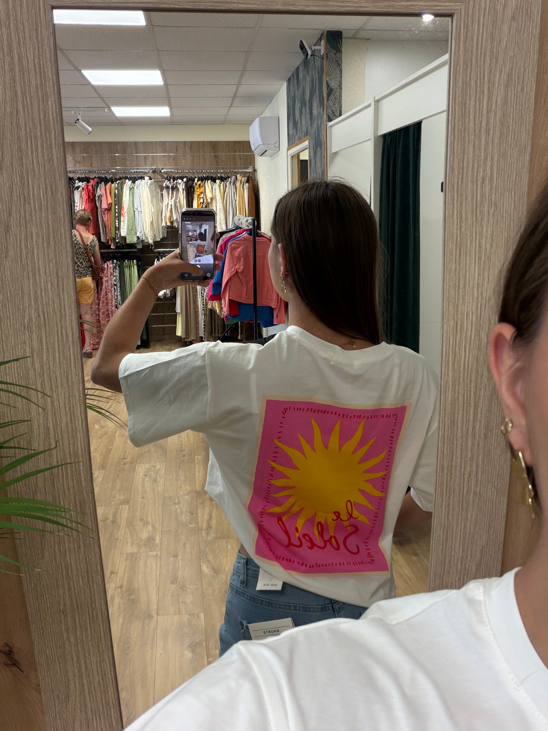 Tee shirt